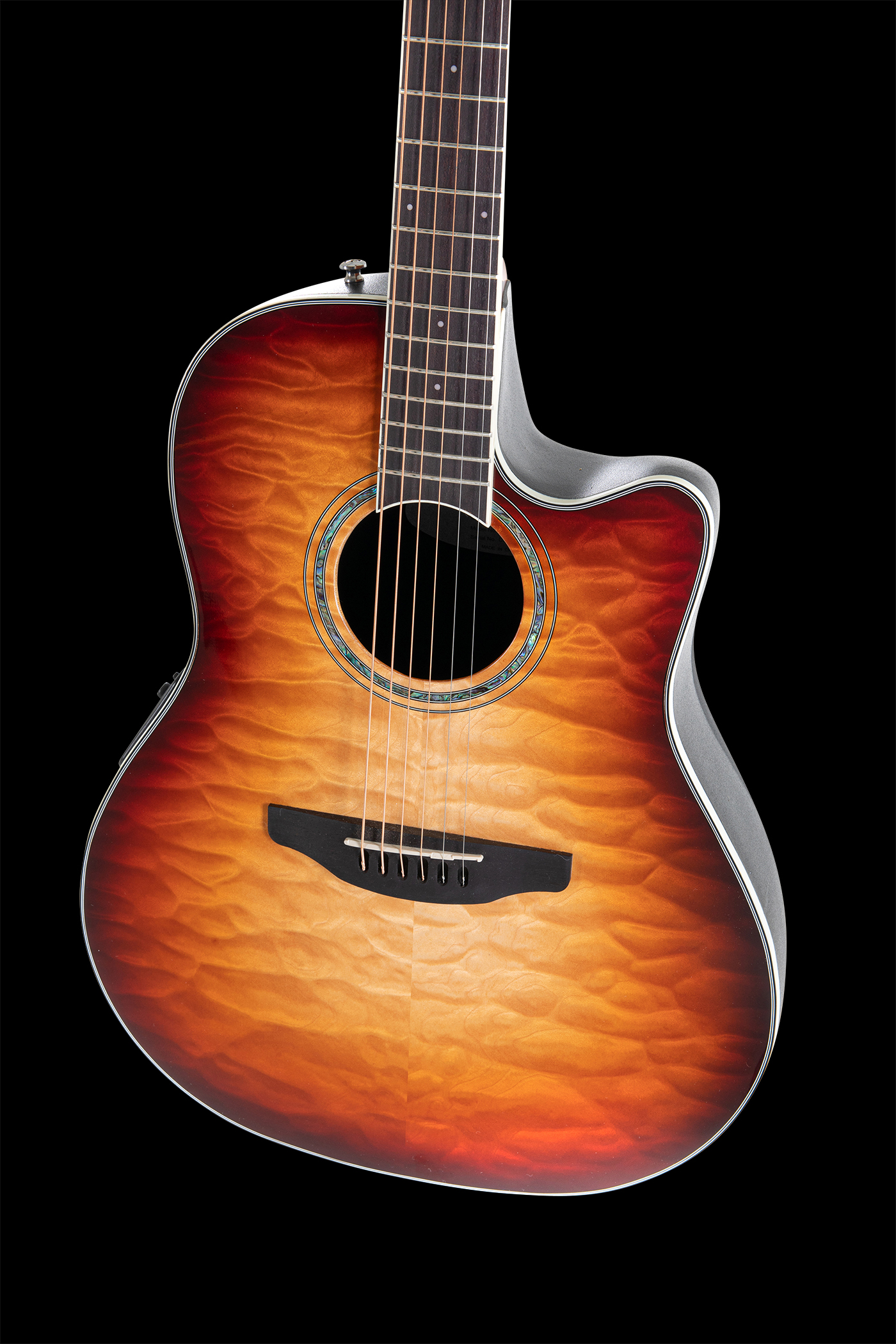 Ovation E-Acoustic Guitar Celebrity Standard Plus Mid Cutaway