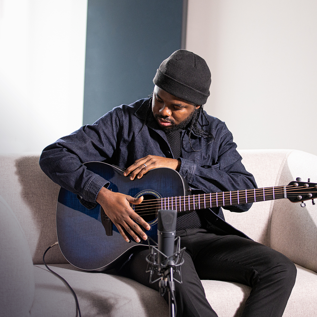OVATION GUITARS Revolutionary Guitars from Lyrachord
